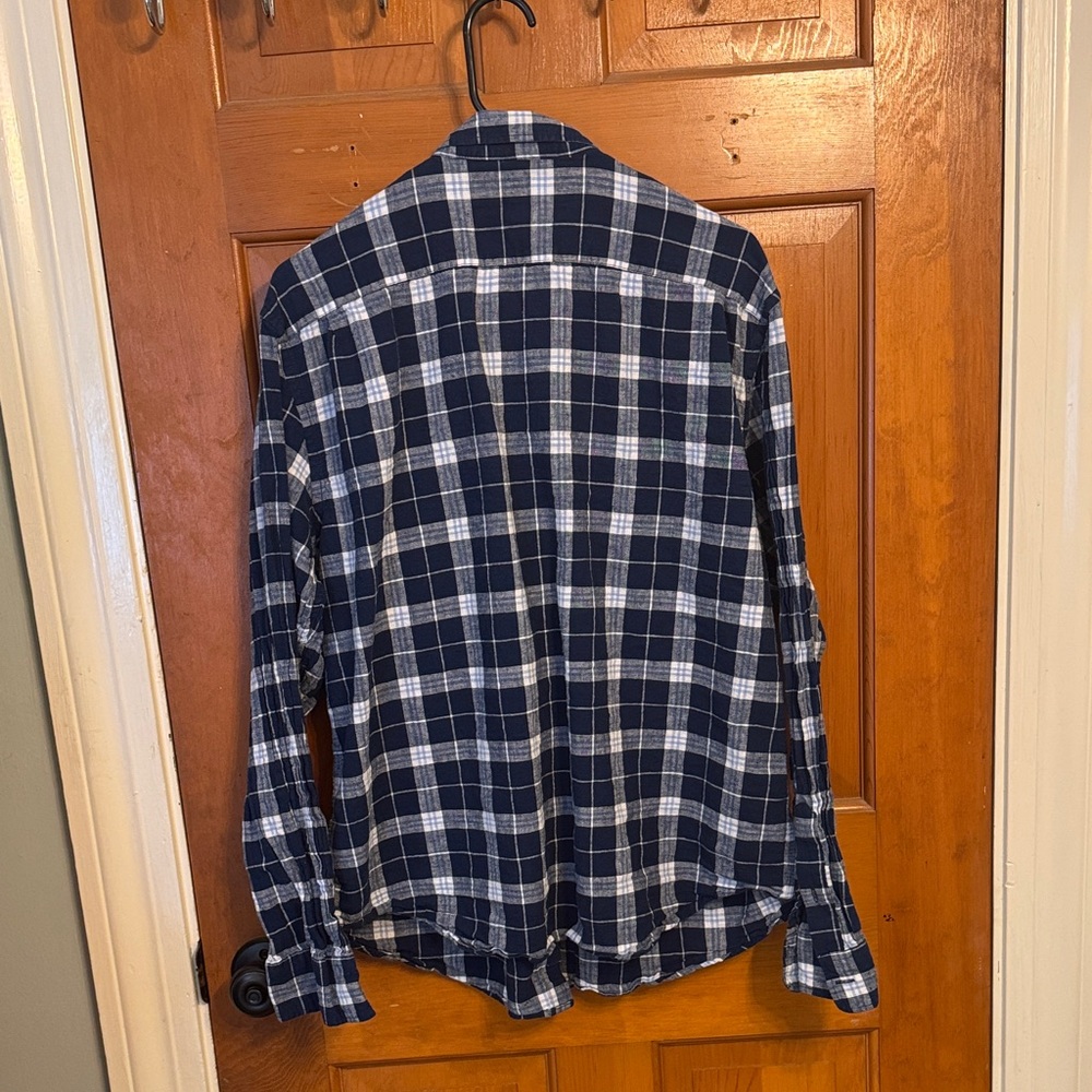 Old Navy Men's Navy and White Checkered Shirt - Picture 3 of 3